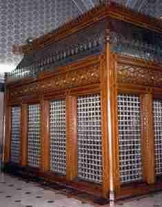 حضرت امام اعظم ابو حنیفه رضی اللّٰه تعالیٰ عنه کا مختصر تعارف