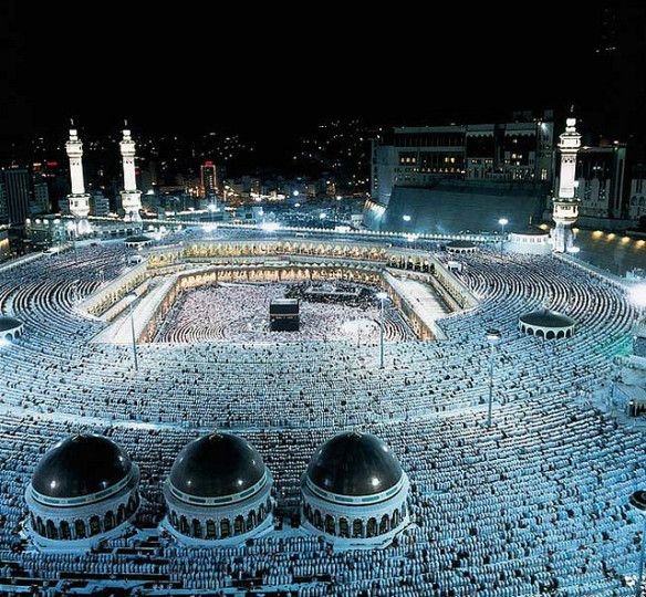 لَبَّیک اَللَّھُمَّ لَبَّیک عزیمتِ حج